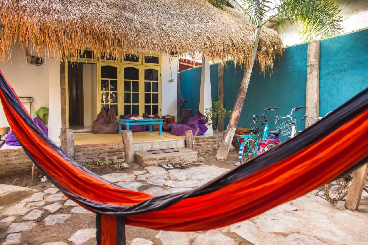 La Boheme Mini Hostel Gili Trawangan Bagian luar foto
